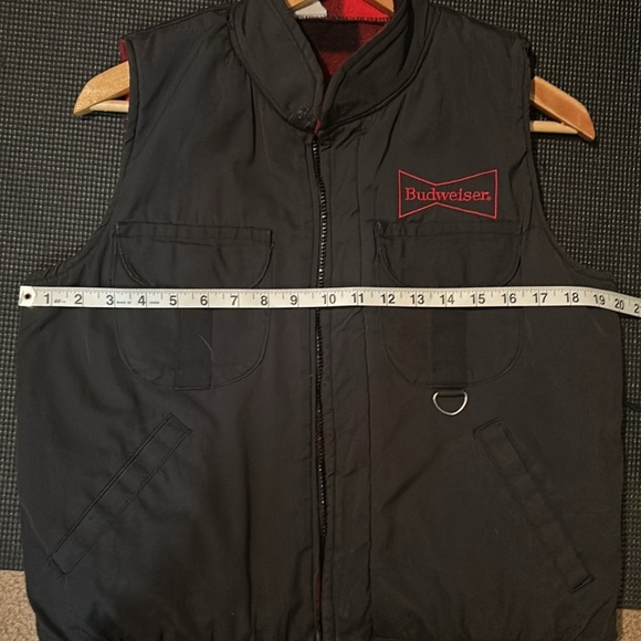 Budweiser fleece lined vest. Size small/medium. - Picture 8 of 8